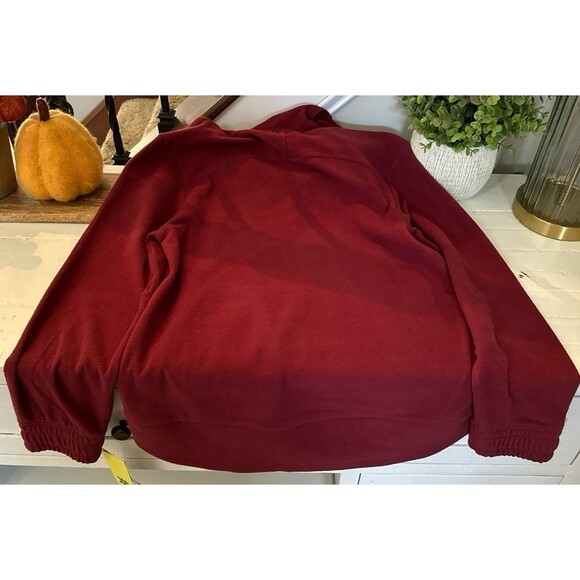 NWT Men’s Red Hoodie Fleece Hooded Sweatshirt Recycled Sustainable Sz Small - Picture 8 of 9